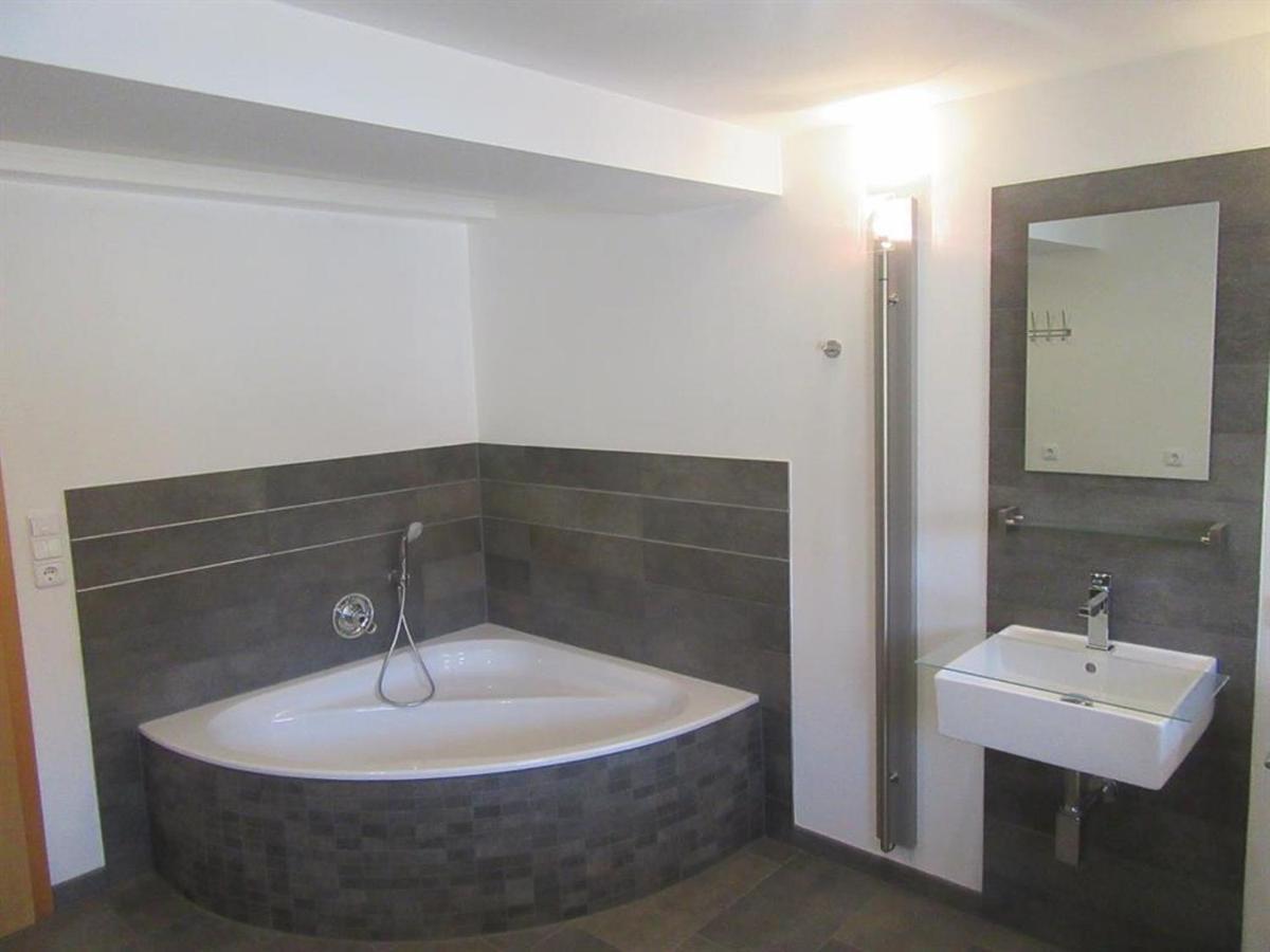 Ferienwohnung Oettersbach Попенхаузен Екстериор снимка